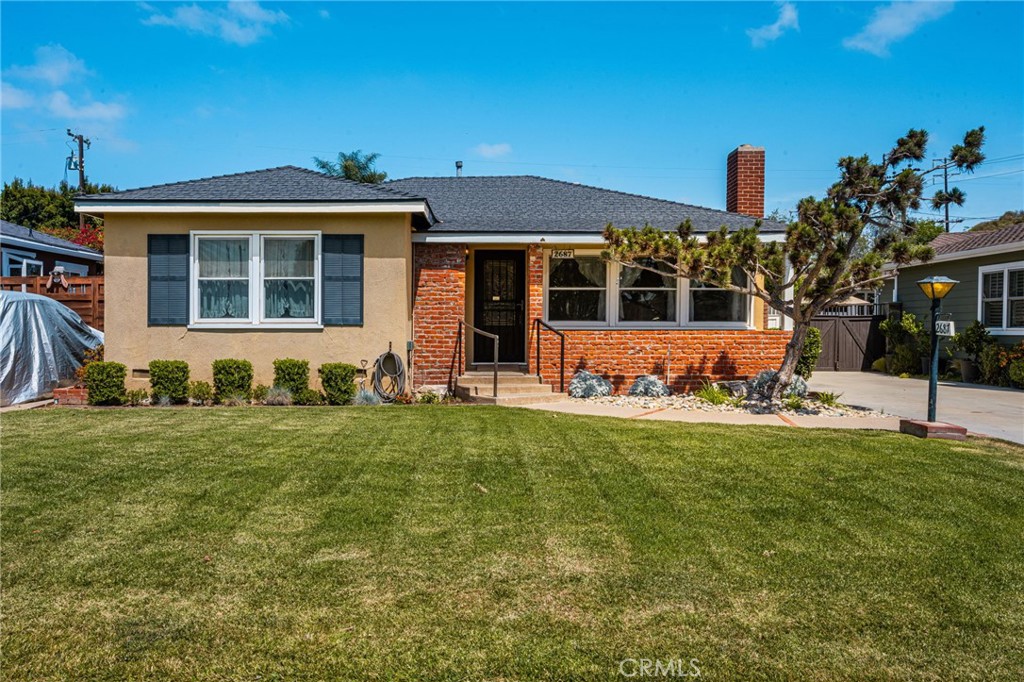 2687 Riverside