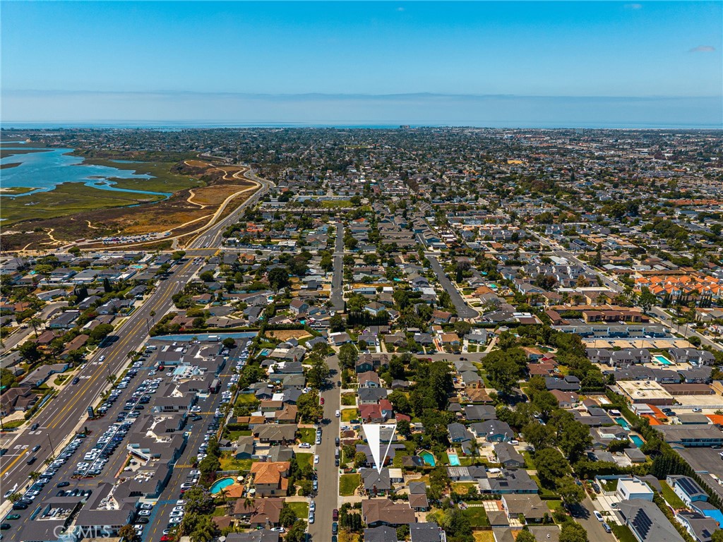 2687 Riverside