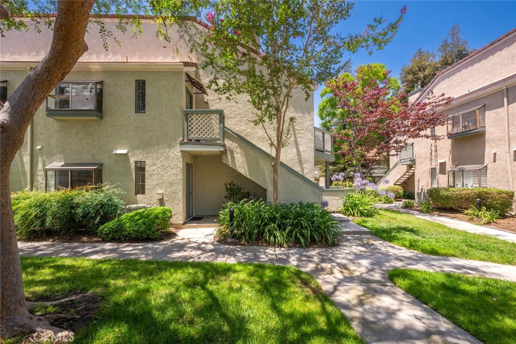 3554 W Carrotwood Court C