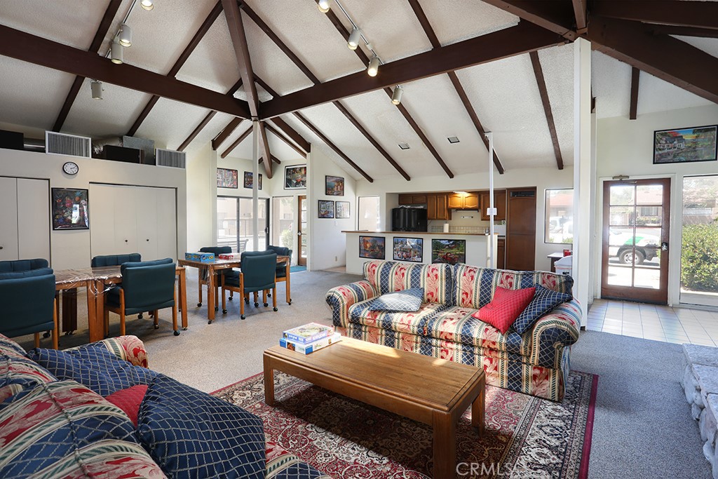 4788 Lakeview