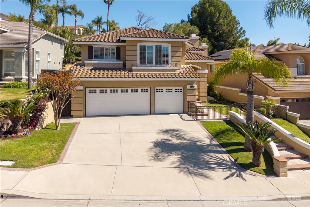 7520 E Toyon Lane