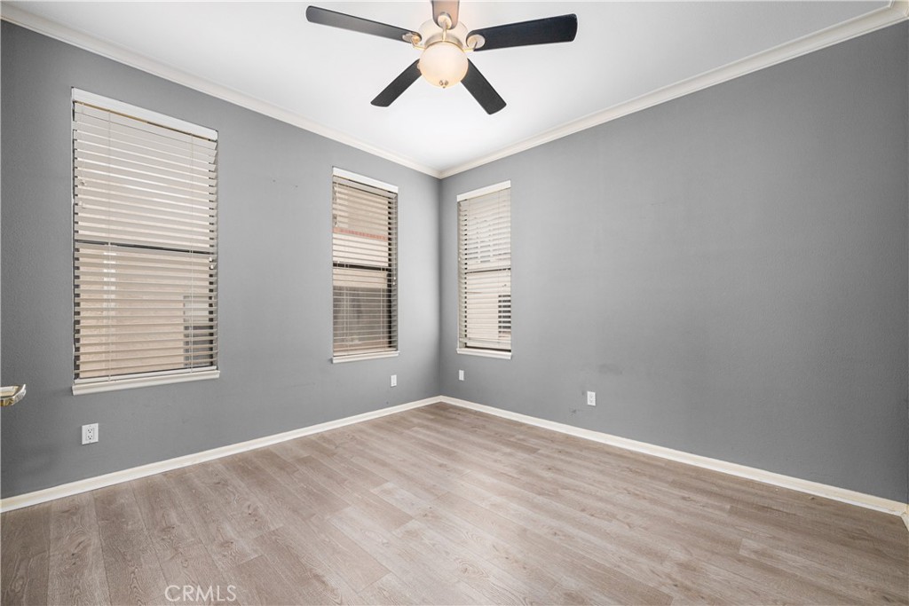 425 E Ocean 440