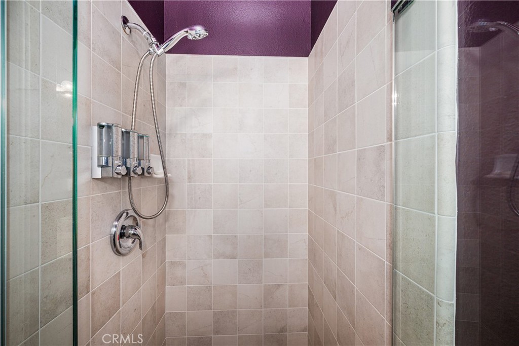 425 E Ocean 440