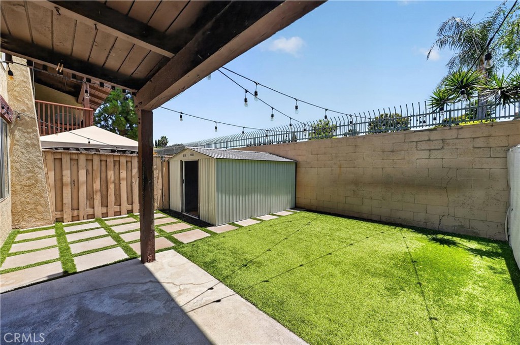 1010 W Macarthur 86