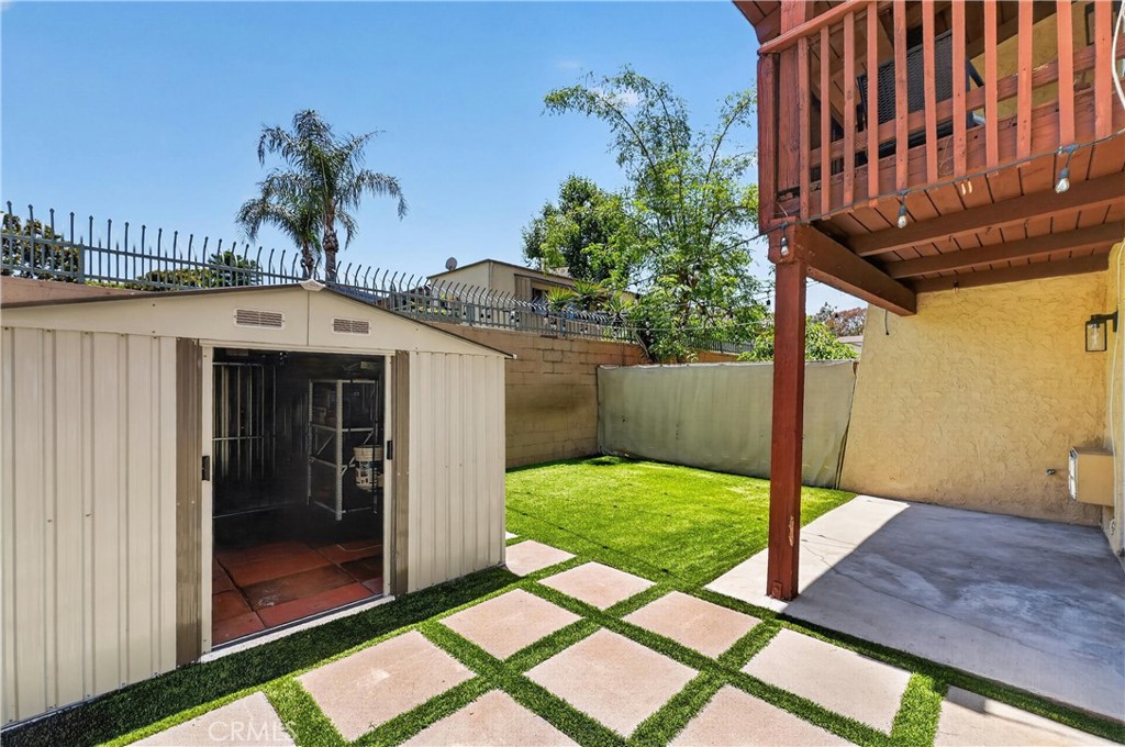 1010 W Macarthur 86