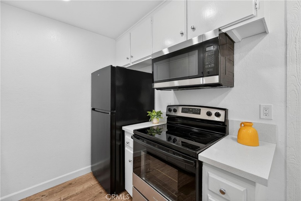 1010 W Macarthur 86