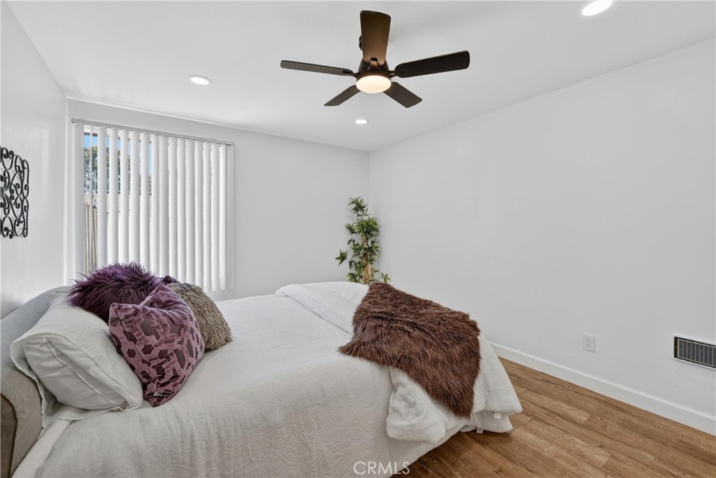 1010 W Macarthur 86