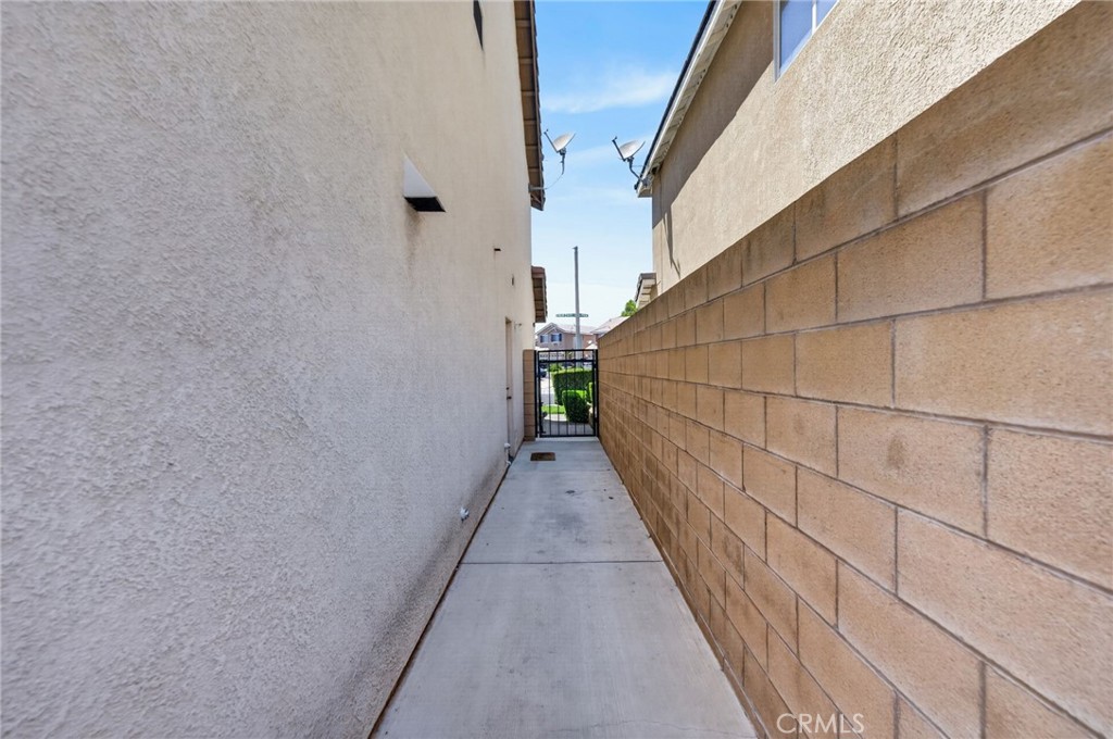 7491 Bear Creek