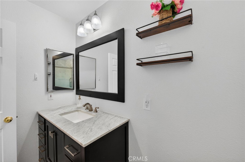 7491 Bear Creek