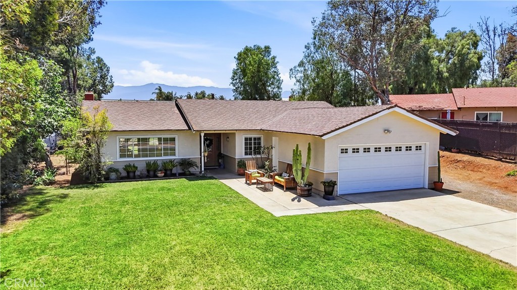 1442 Tally Ho Lane