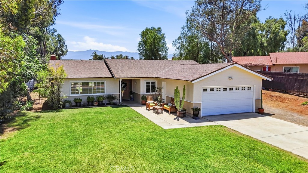 1442 Tally Ho Lane