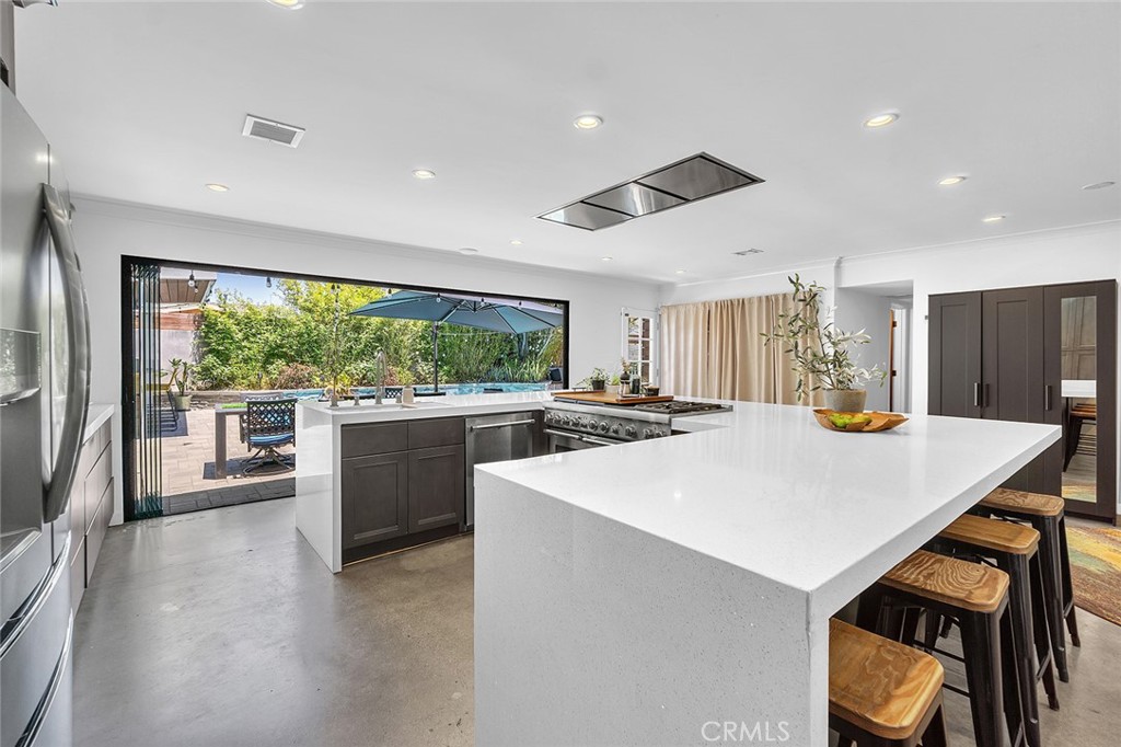 2661 Oak Knoll Drive