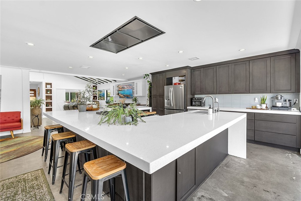 2661 Oak Knoll Drive