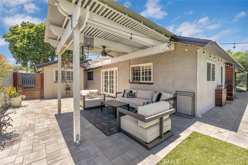 2661 Oak Knoll Drive