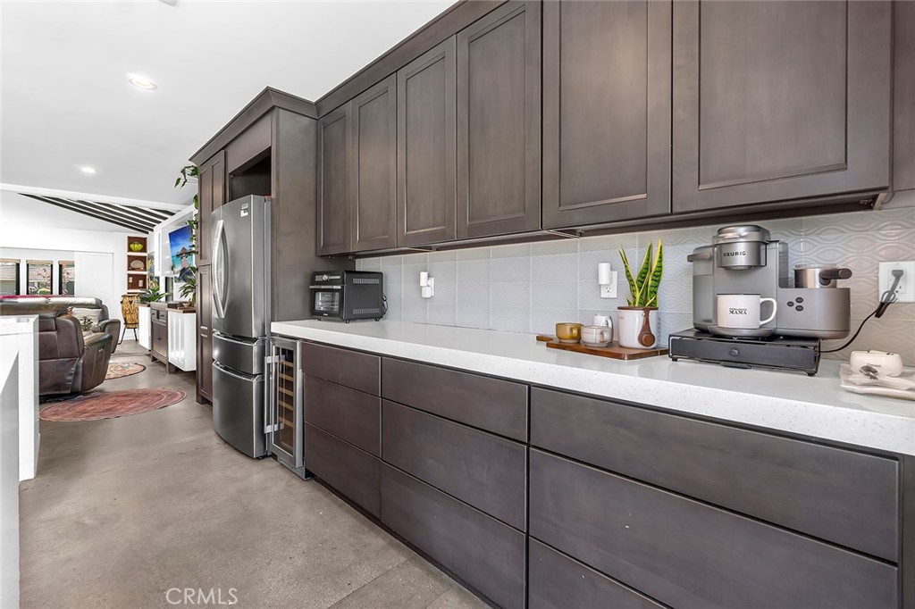 2661 Oak Knoll Drive
