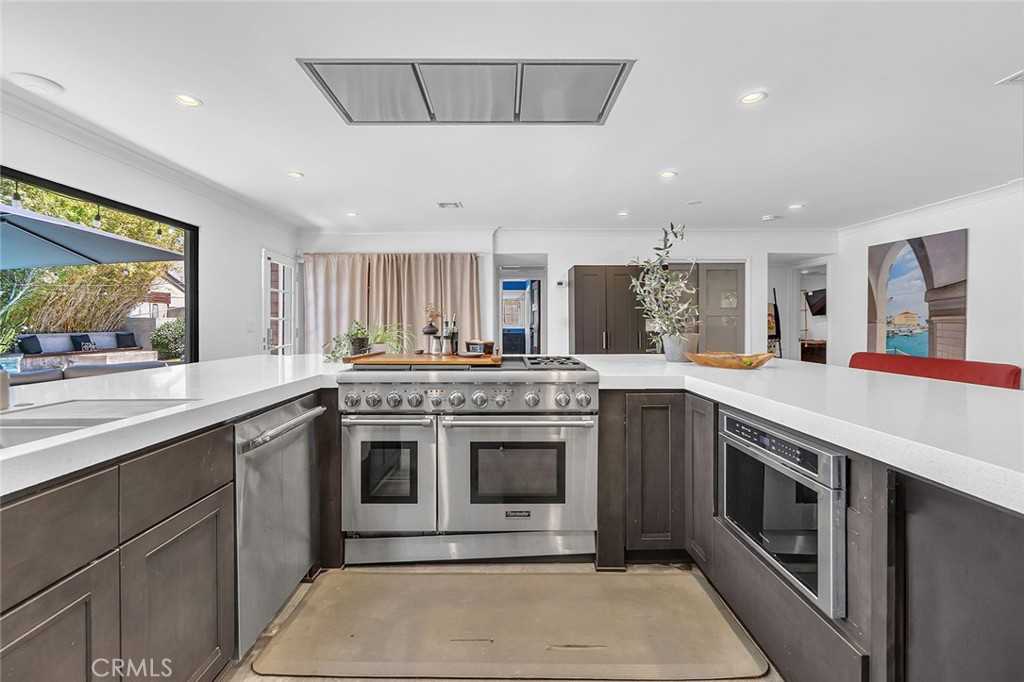 2661 Oak Knoll Drive