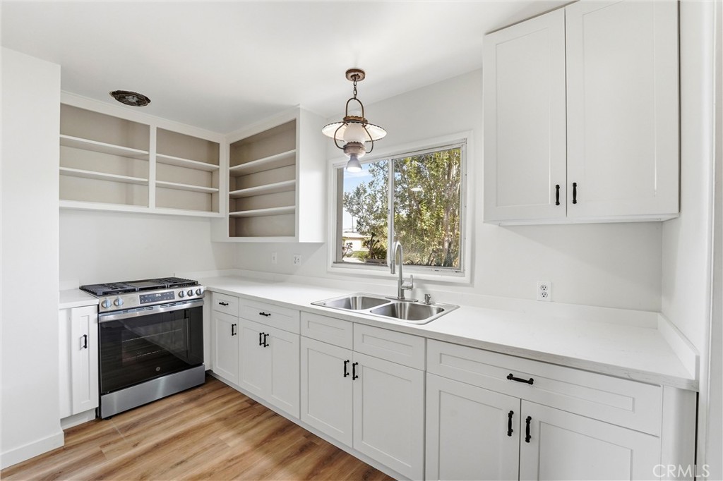 10051 Brookside Dr.