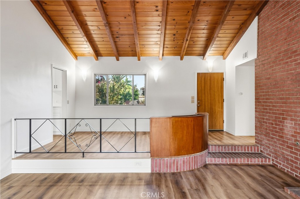 10051 Brookside Dr.