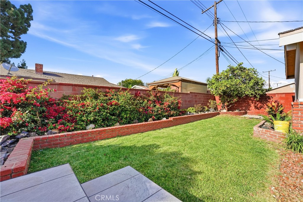 10051 Brookside Dr.