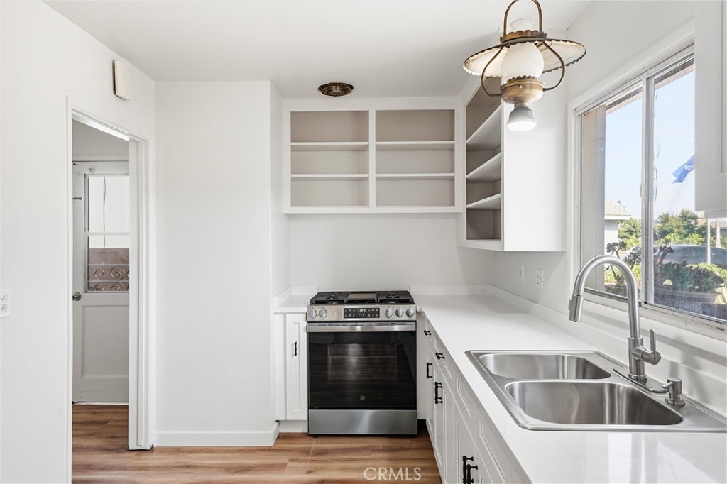 10051 Brookside Dr.