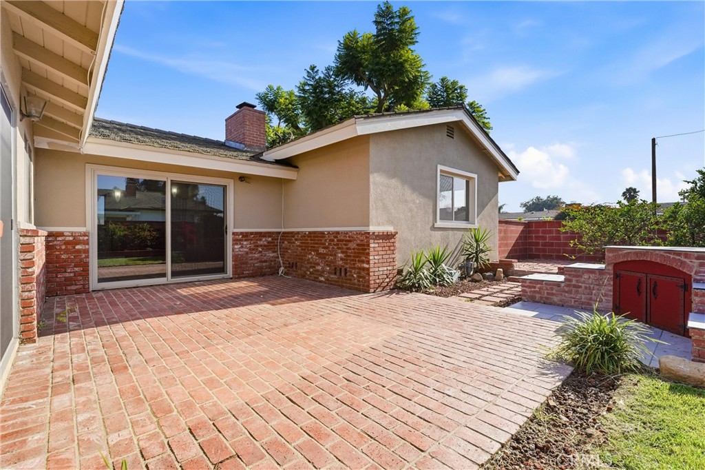 10051 Brookside Dr.
