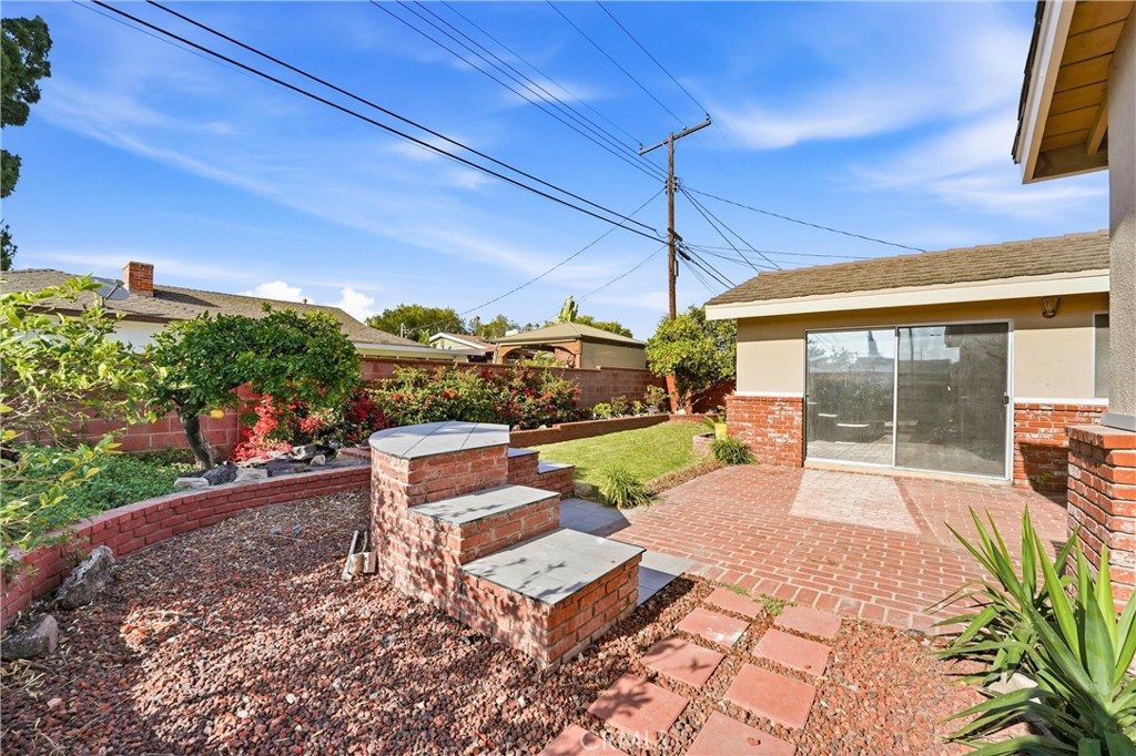 10051 Brookside Dr.