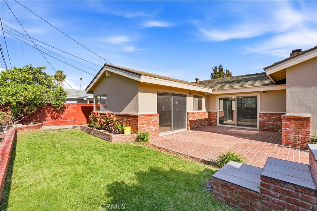 10051 Brookside Dr.