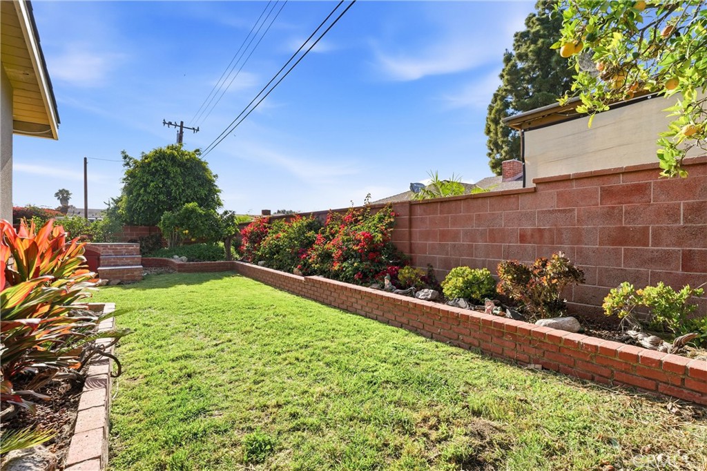 10051 Brookside Dr.