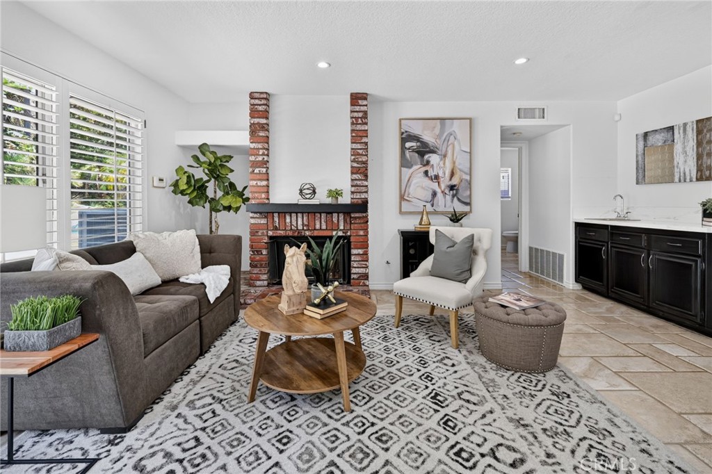 5505 FEATHER GRASS Lane