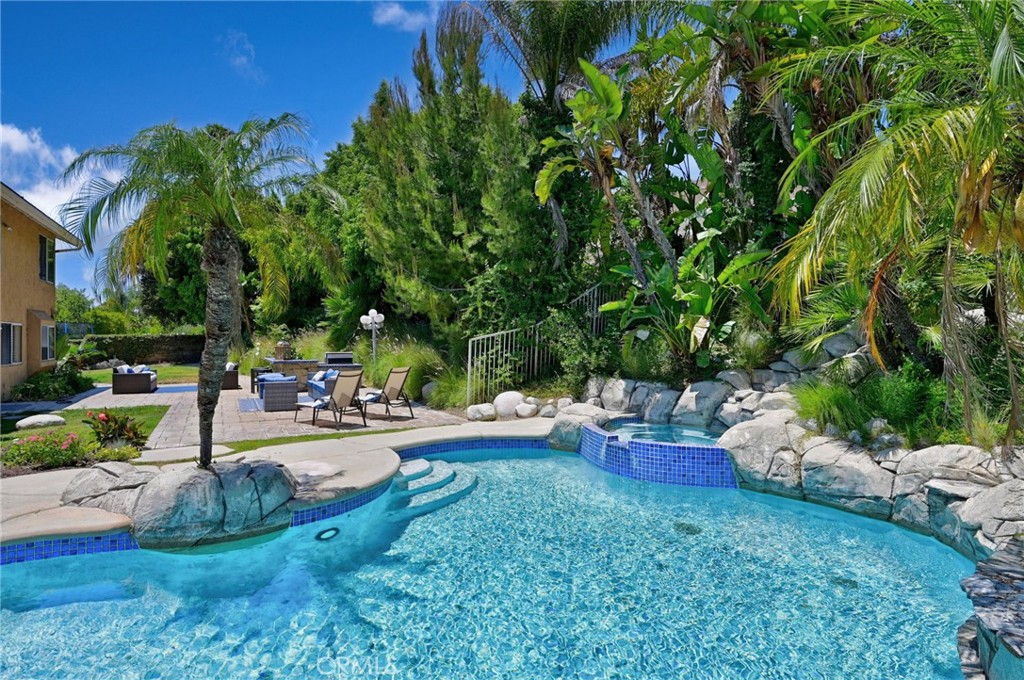 5505 FEATHER GRASS Lane