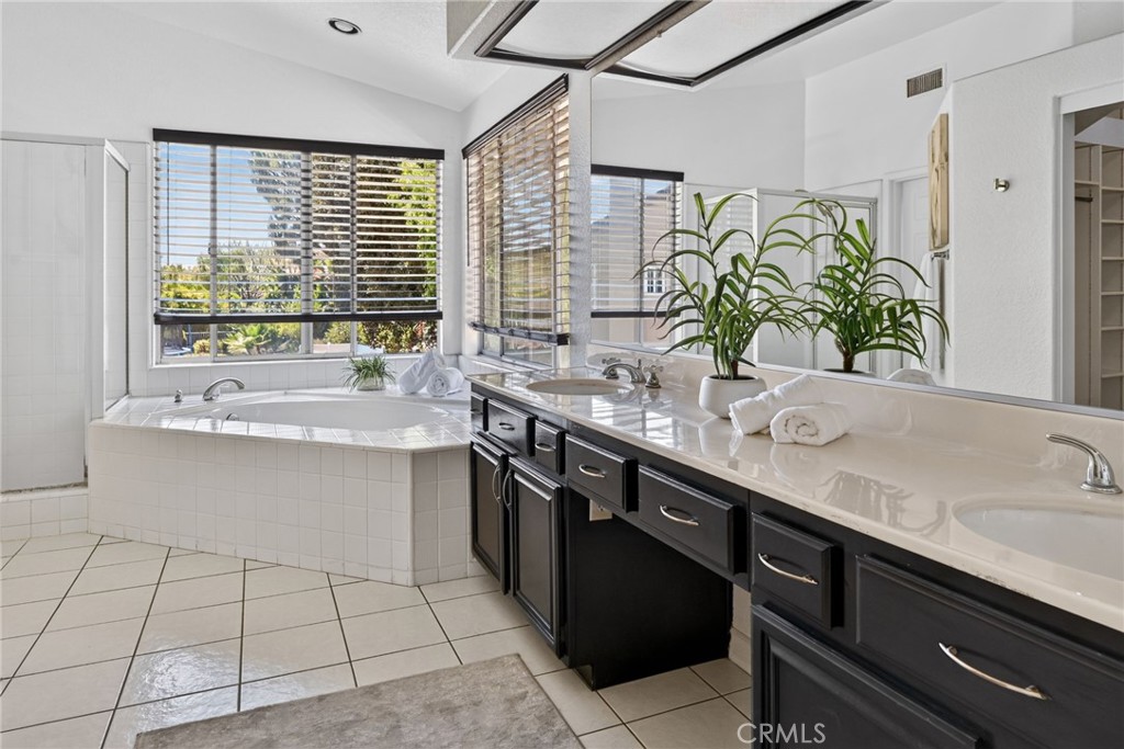 5505 FEATHER GRASS Lane