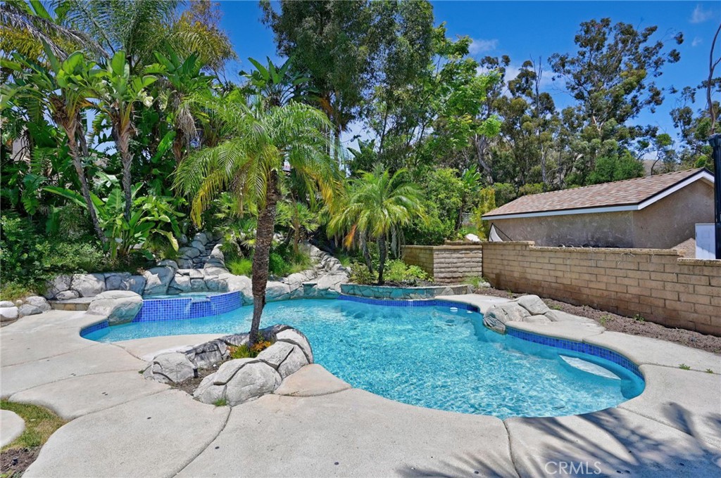 5505 FEATHER GRASS Lane
