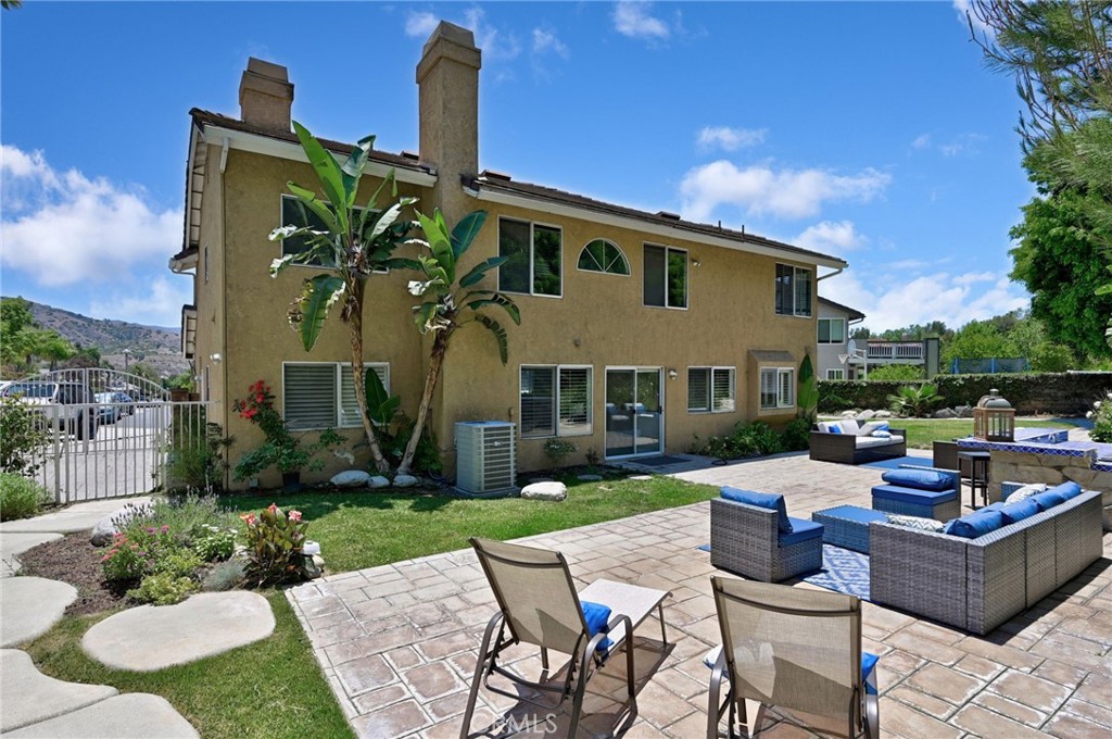 5505 FEATHER GRASS Lane