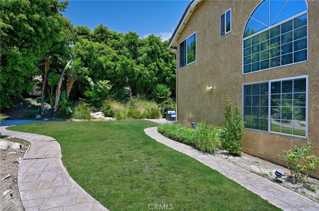 5505 FEATHER GRASS Lane