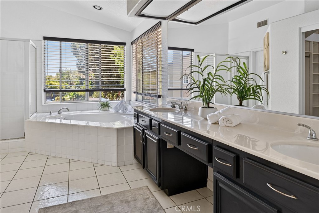 5505 FEATHER GRASS Lane