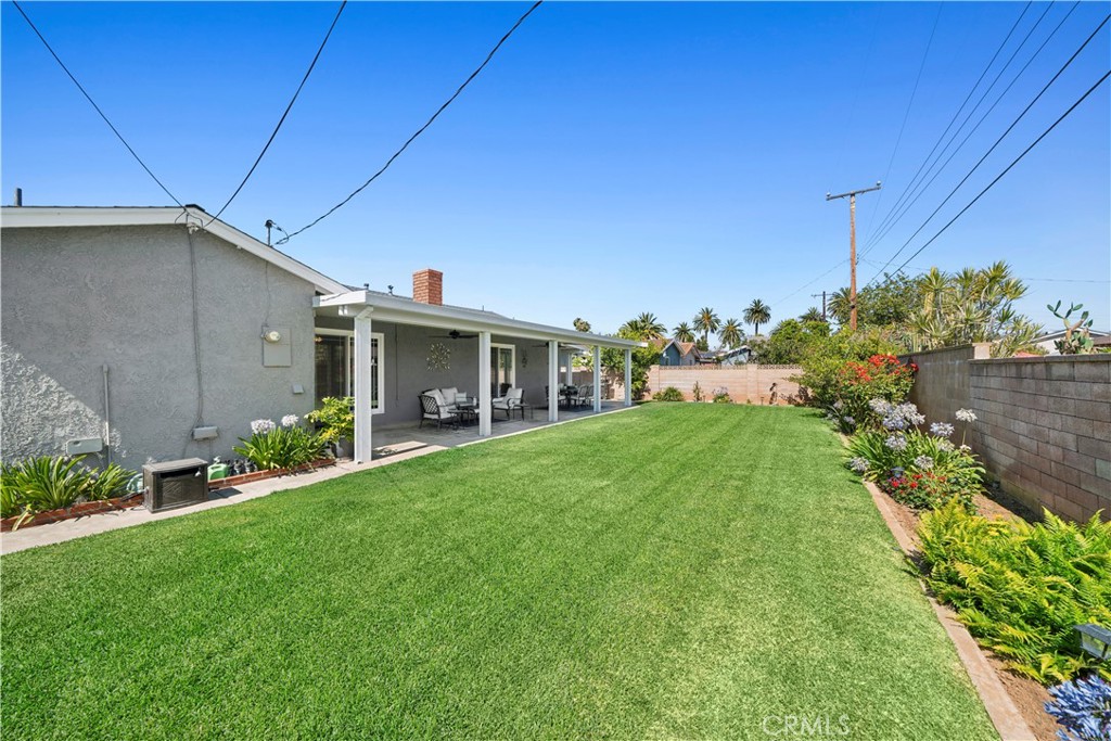 402 E Hoover Avenue