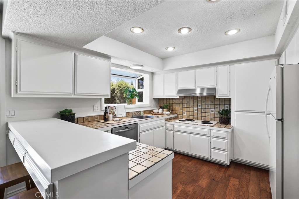 3021 Coleridge Drive