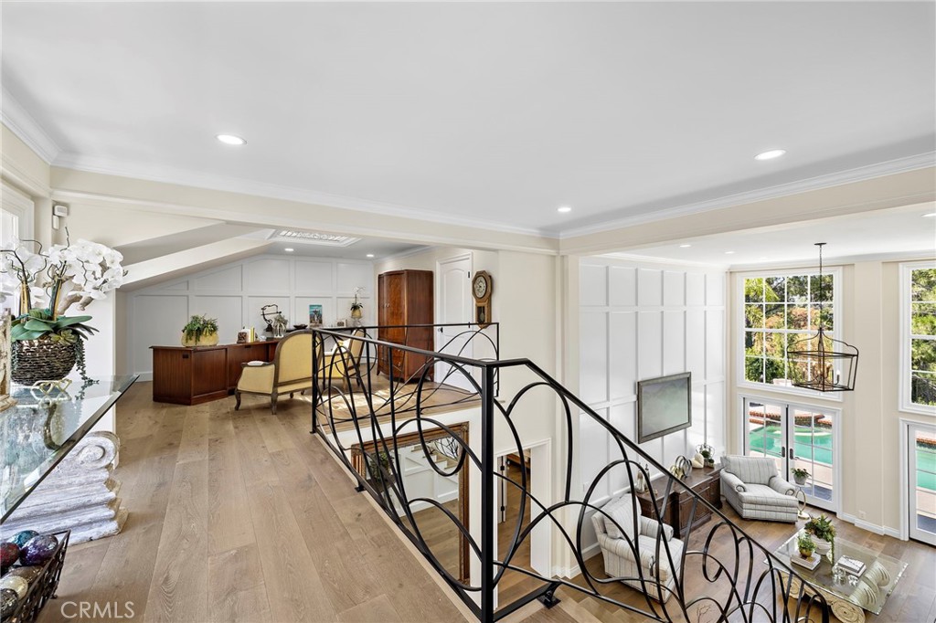 5603 E Crest De Ville