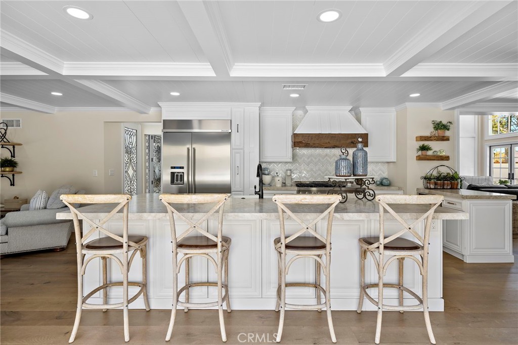 5603 E Crest De Ville