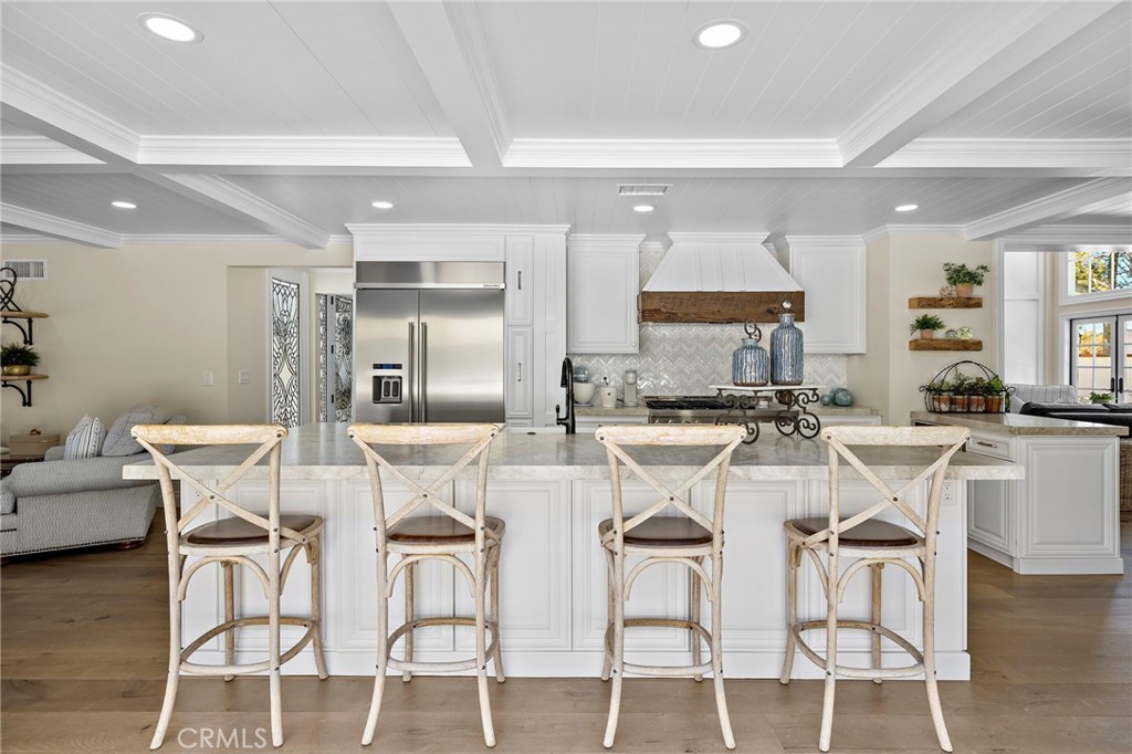 5603 E Crest De Ville