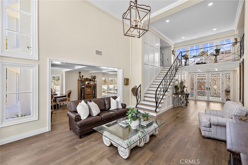 5603 E Crest De Ville