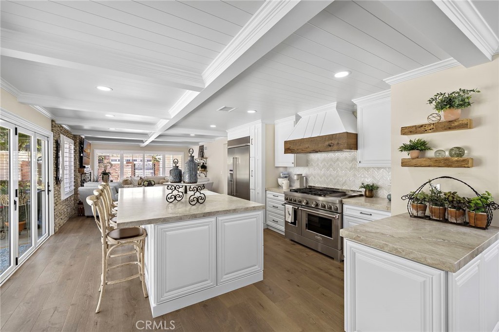 5603 E Crest De Ville