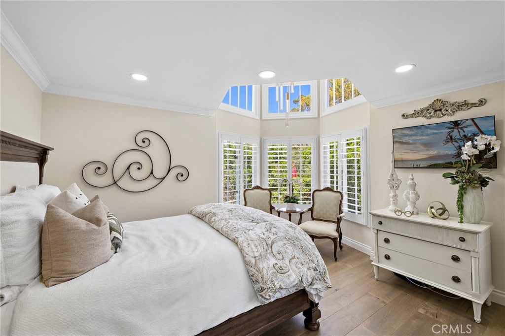 5603 E Crest De Ville