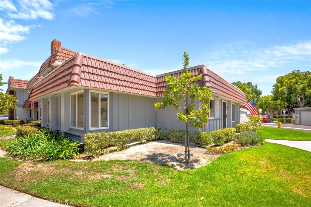 11257 Amelia Way