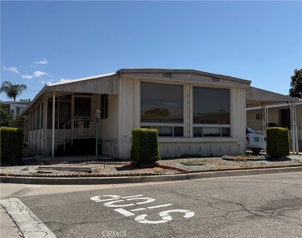 158 Sir Damas Drive
