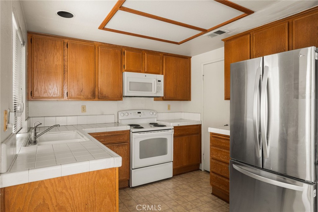 26042 Dunbar