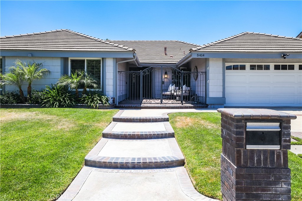 5414 E Westridge