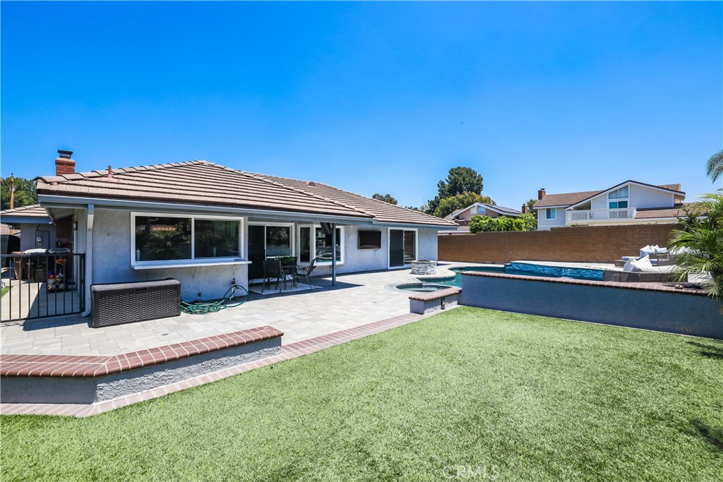 5414 E Westridge