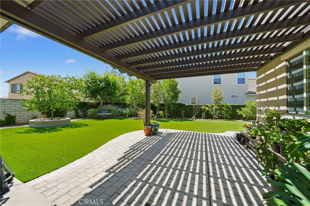 7664 Las Brisas Court