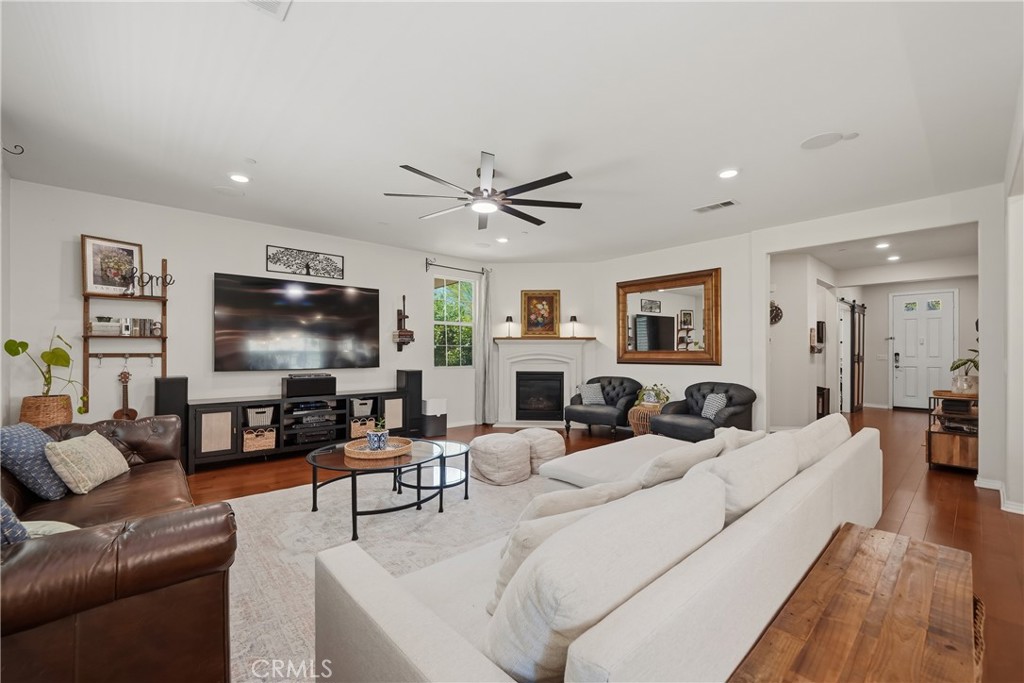 7664 Las Brisas Court